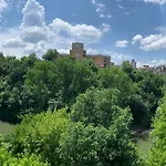 Spring-пролет Apartment, Old Town, * فيليكو ترنوفو